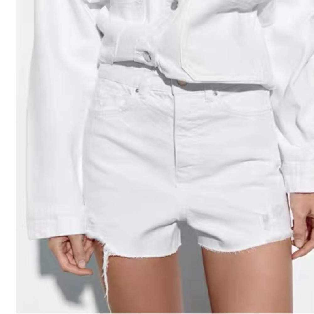 Zara NWOT White shorts